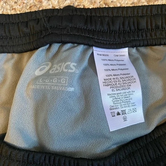 ASICS Athletic Shorts - Picture 3 of 4